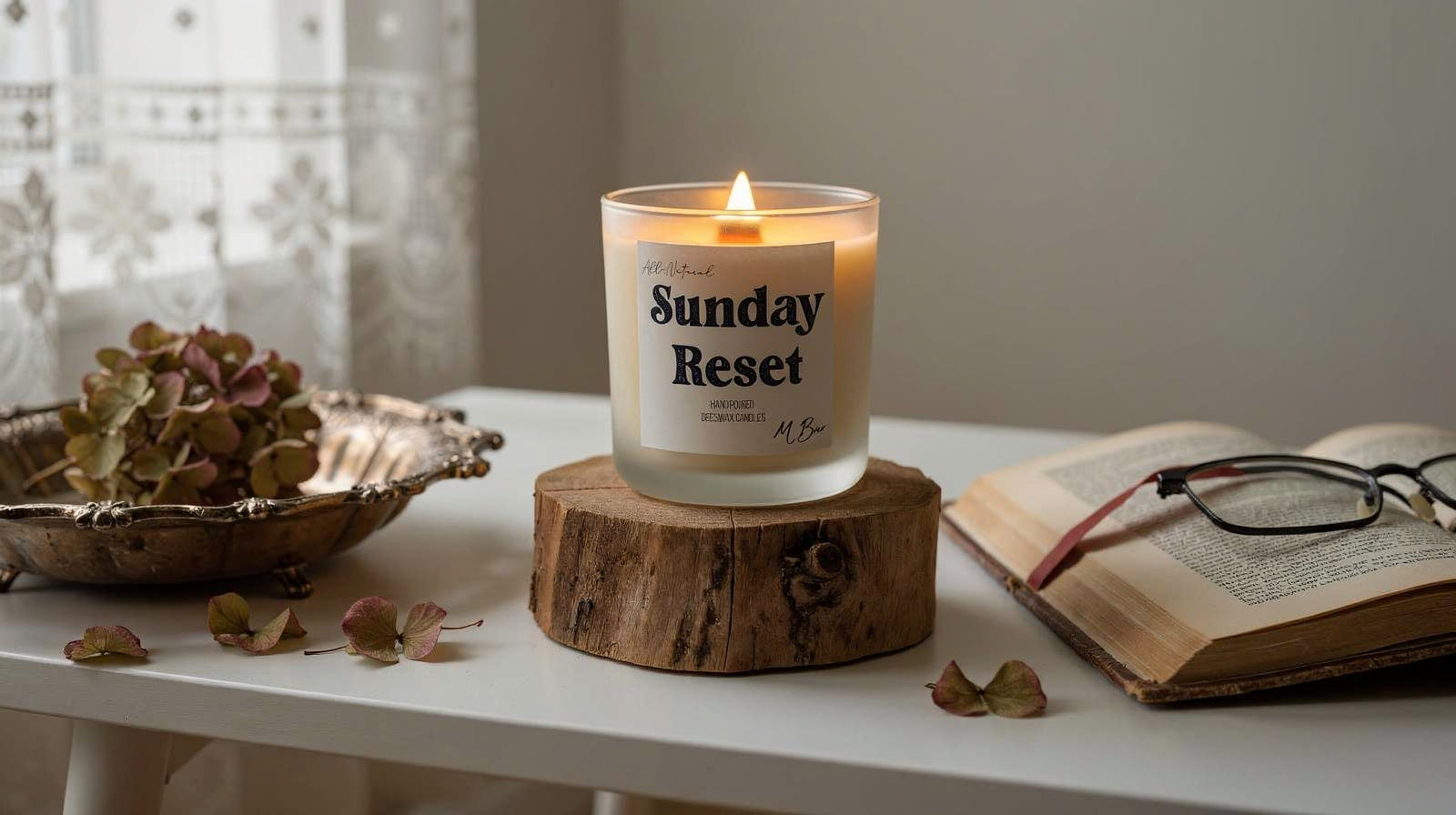 Best Candles That Smell Like a Gallery Opening (Clean Air and Cedar) - MBur Candle Co.