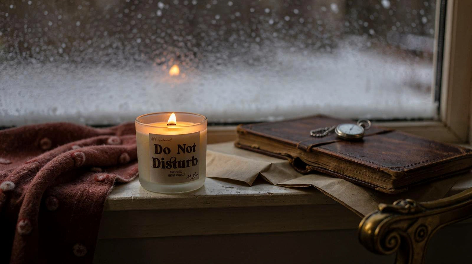 Candles That Remind You of Sledding: 6 Winter Scents That Nail the Snow-Day Feeling - MBur Candle Co.