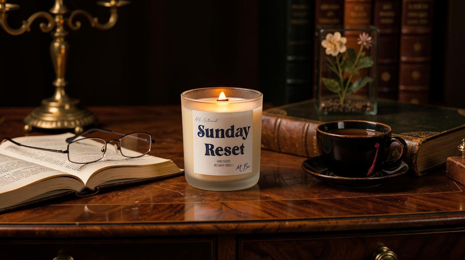 How to Choose the Perfect Dark Academia Candle Scent for The Secret History - MBur Candle Co.