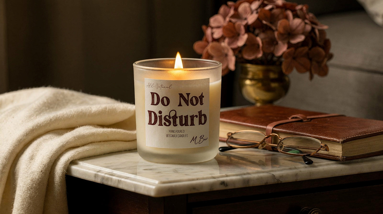 The 10 Best Candles That Smell Like Fresh Hotel Linen and Turndown Service - MBur Candle Co.